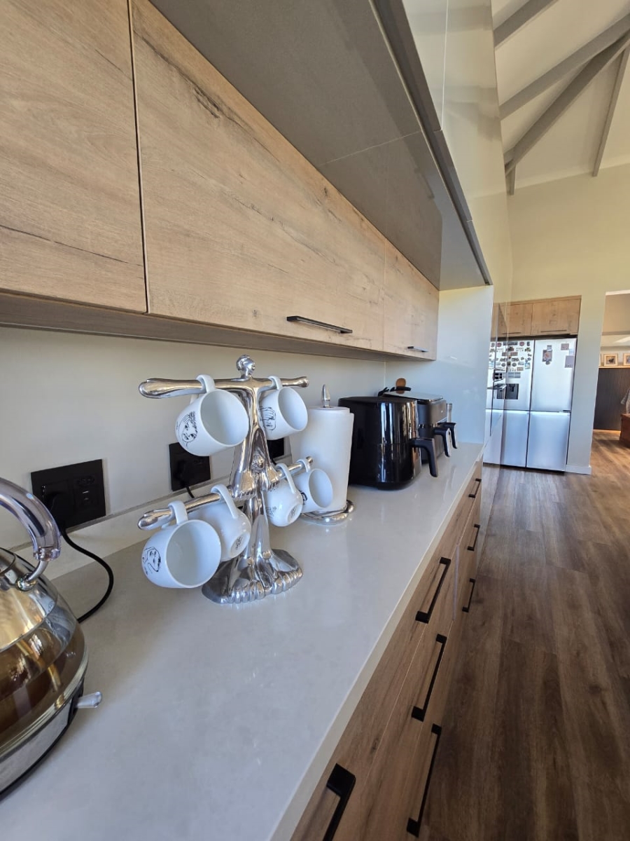 4 Bedroom Property for Sale in Oubaai Western Cape